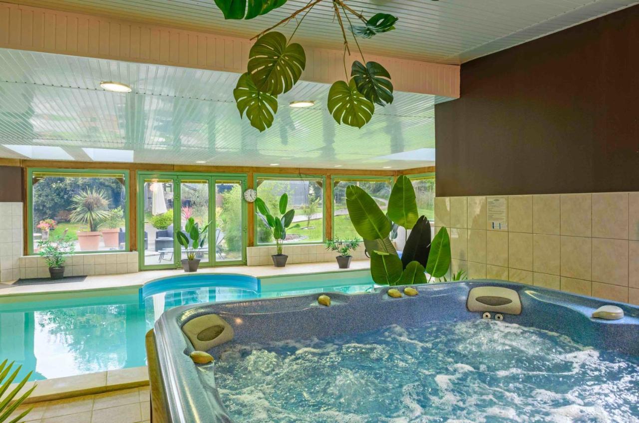Bed and Breakfast Les Pierres Bleues Saint-Coulitz Экстерьер фото