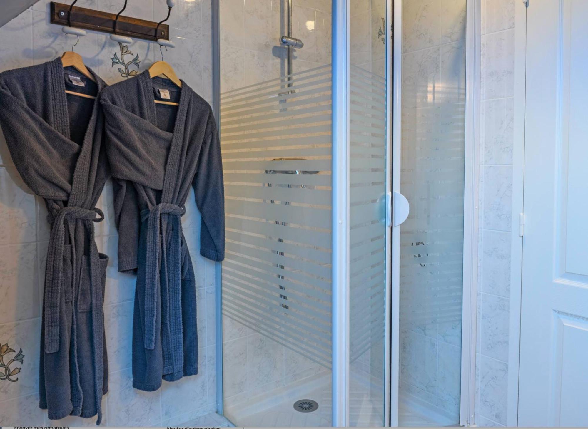 Bed and Breakfast Les Pierres Bleues Saint-Coulitz Экстерьер фото