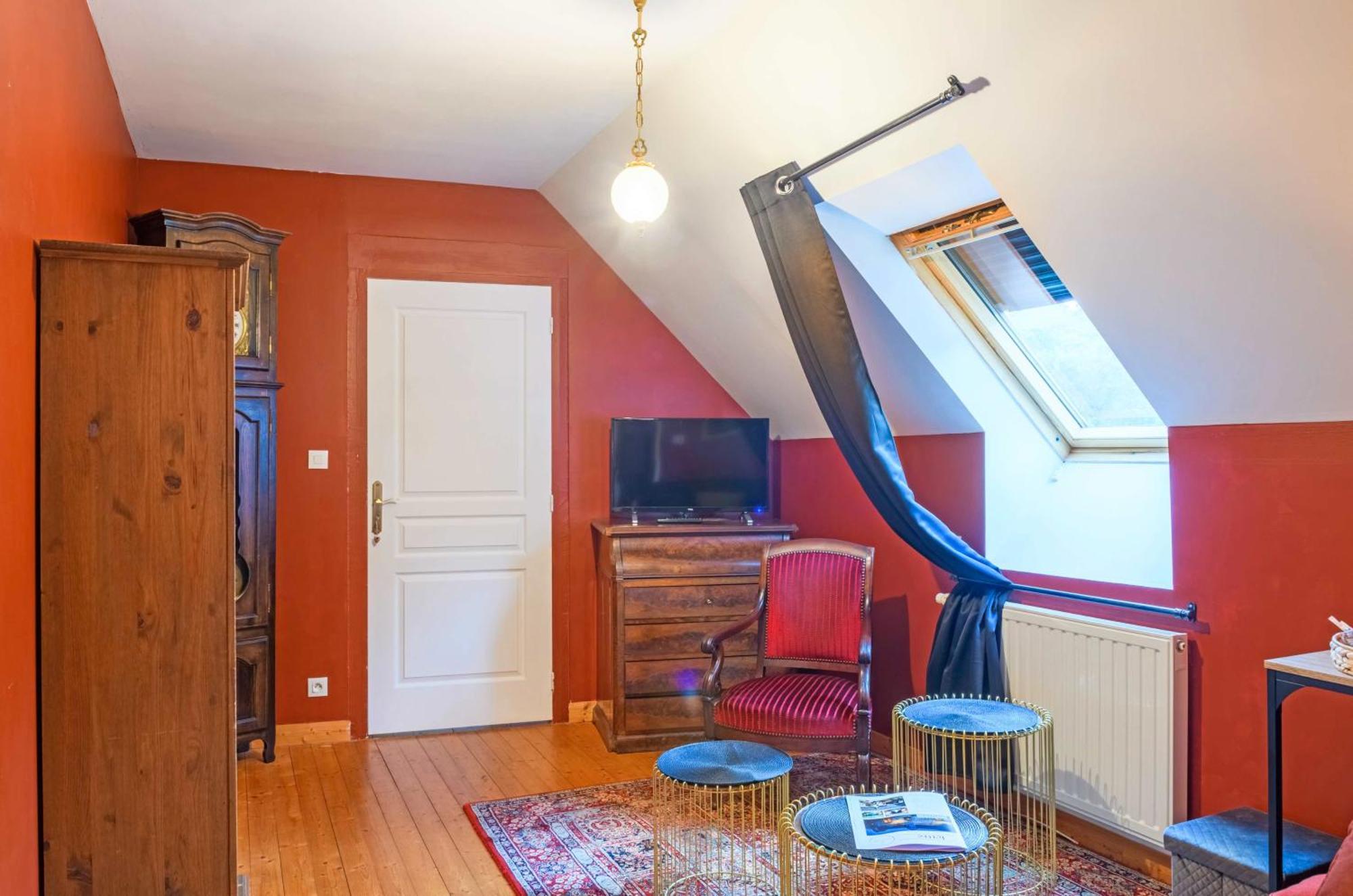 Bed and Breakfast Les Pierres Bleues Saint-Coulitz Экстерьер фото