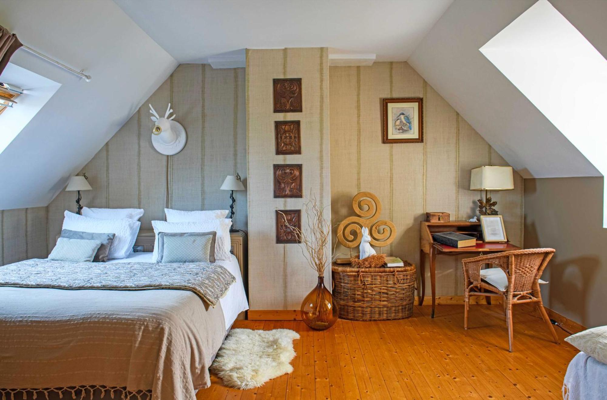Bed and Breakfast Les Pierres Bleues Saint-Coulitz Экстерьер фото